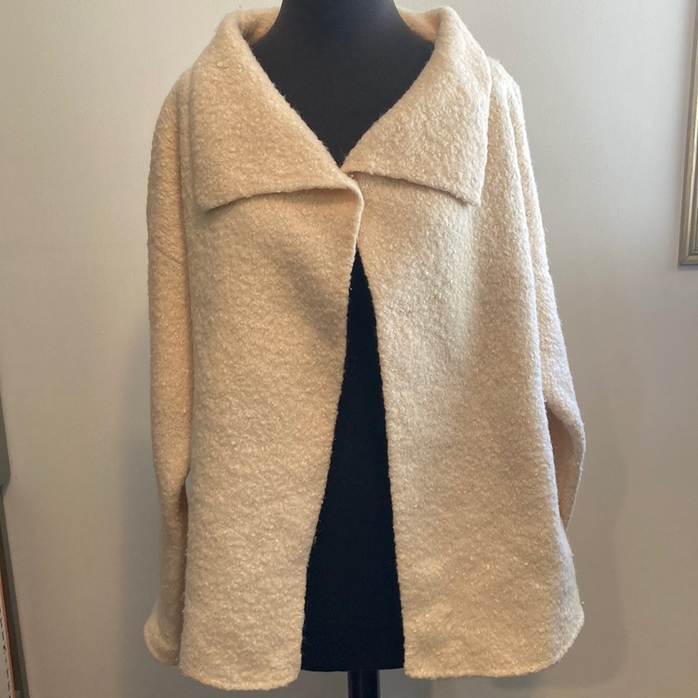 Eileen Fisher Alpaca, Wool , Silk Blend Cream Cape Sweater size Medium (SKU 115)